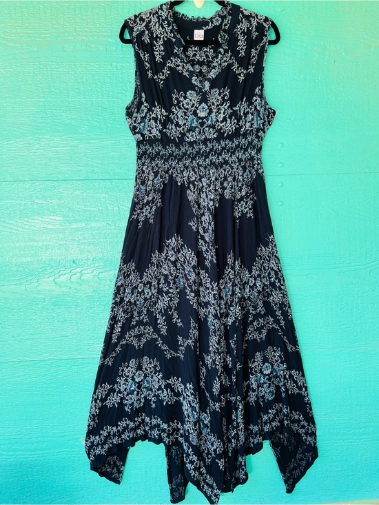 Bila Dresses & Skirts - Boho Crinkle Goth Maxi Dress Size Large Handkerchief Hem Flowy Festival Style